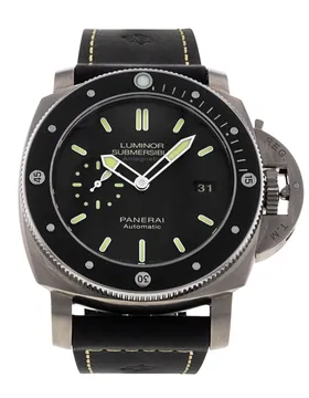 Panerai Luminor Submersible